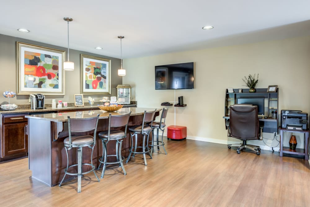 A clubhouse with bar seating at Valle Vista in Greenwood, Indiana