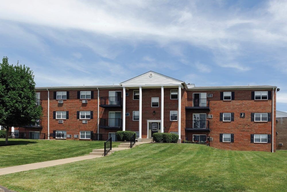 Bensalem, PA Apartments Hill Brook Place Apartments