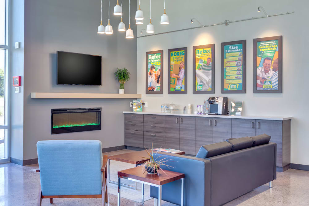 Addison, IL Storage Features Metro Self Storage