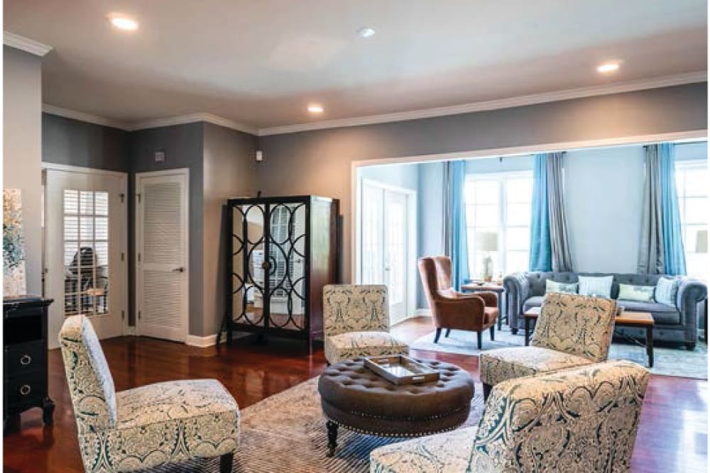 Photos of 865 Bellevue Apartments in Nashville, Tennessee