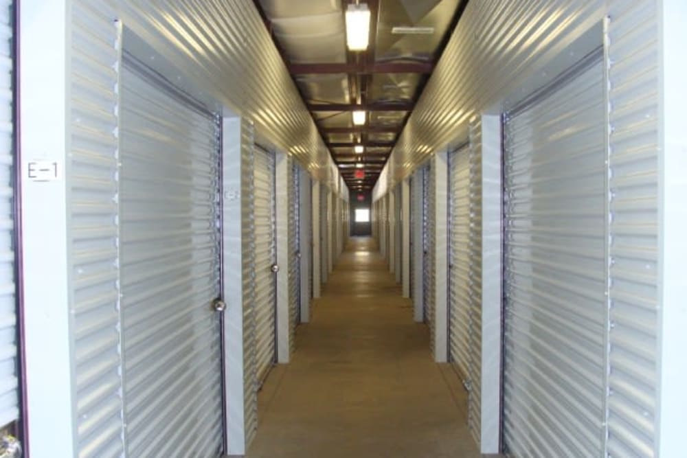 well-lit facility at Cascade Self Storage in Medford, Oregon