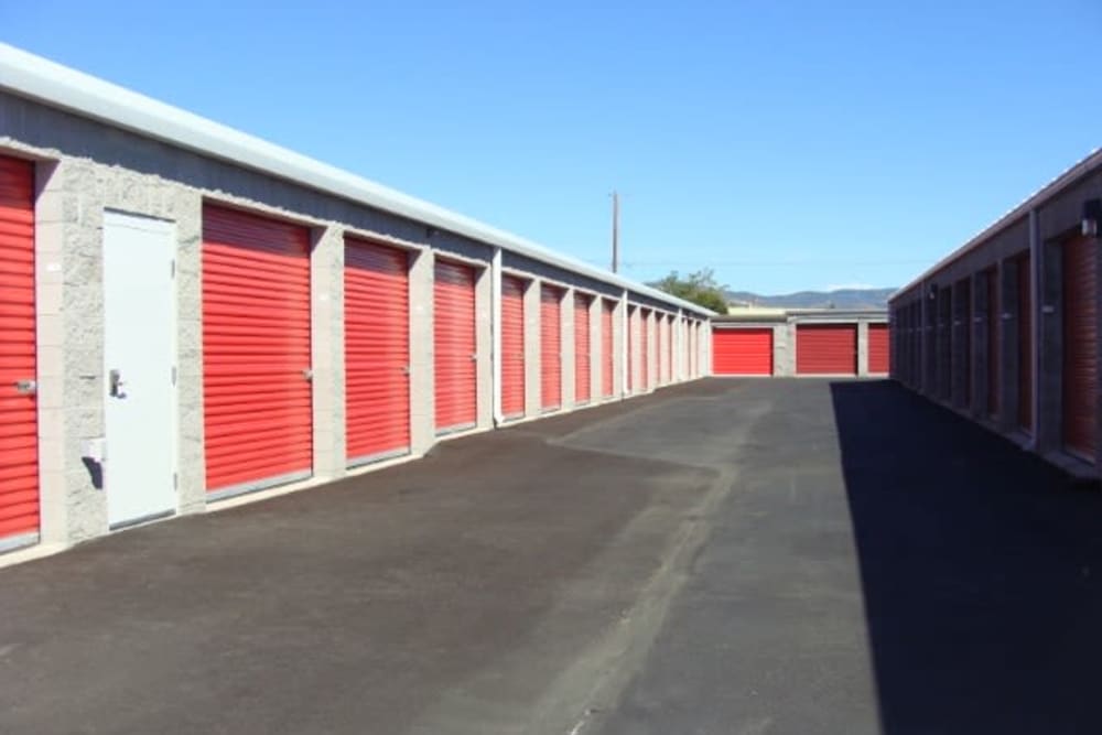 Outdoor storage units at Cascade Self Storage in Medford, Oregon