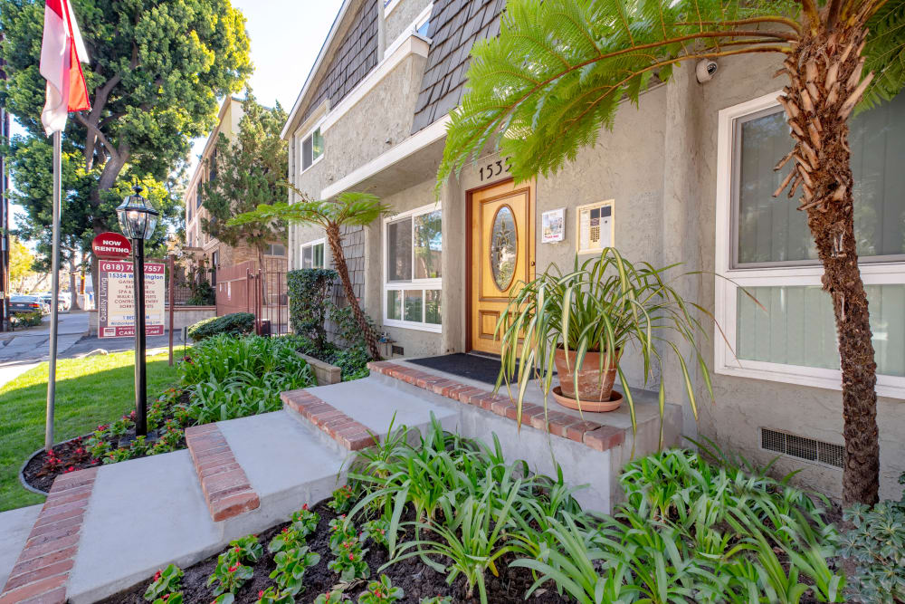 Sherman Oaks Ca Apartments The Windsor