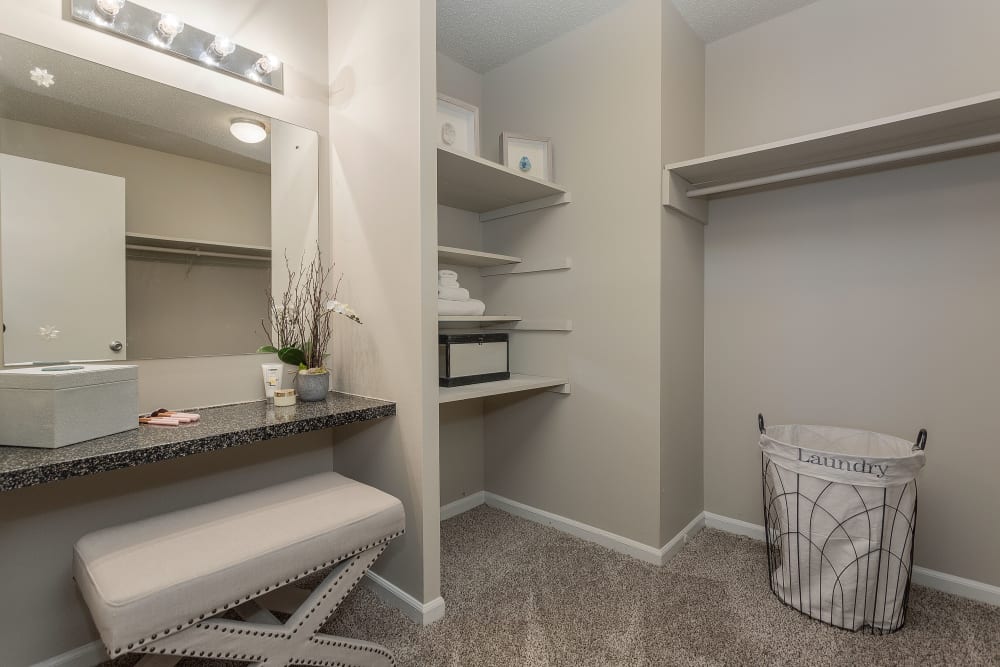 Our Apartments in Nashville, Tennessee offer Spacious Walk-in Closets