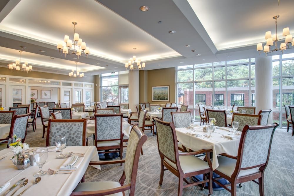 Fine dining hall at The Village of River Oaks in Houston, Texas