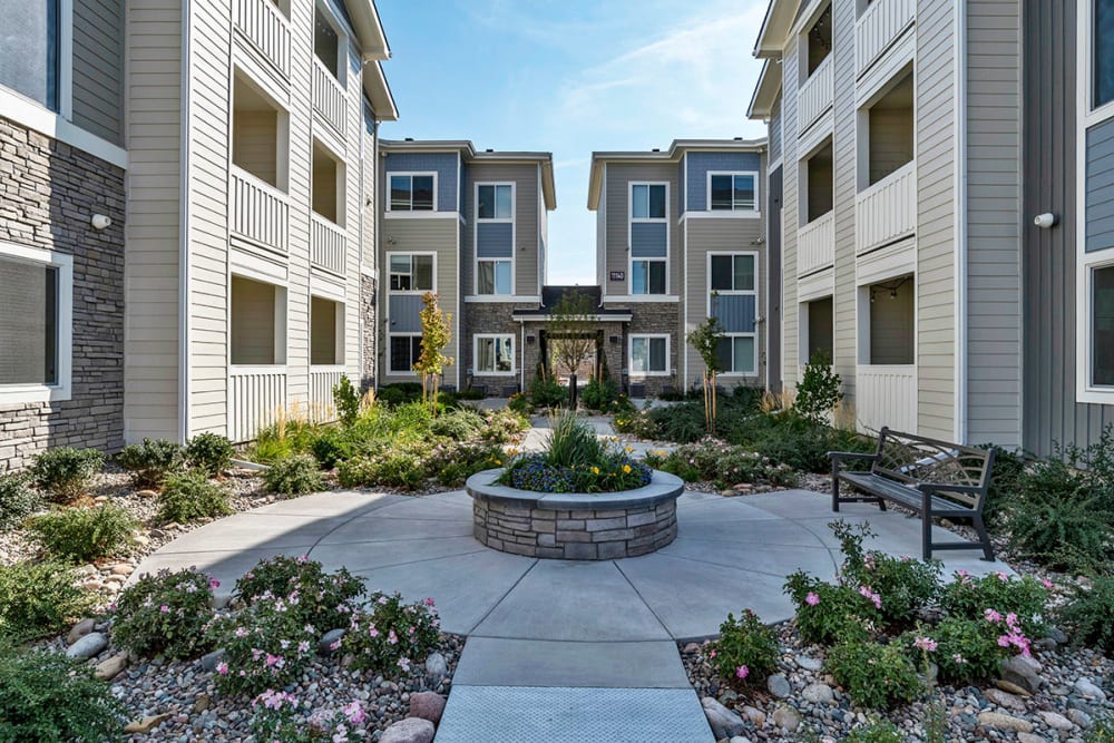 Colorado Springs Co Apartments The Overlook At Interquest