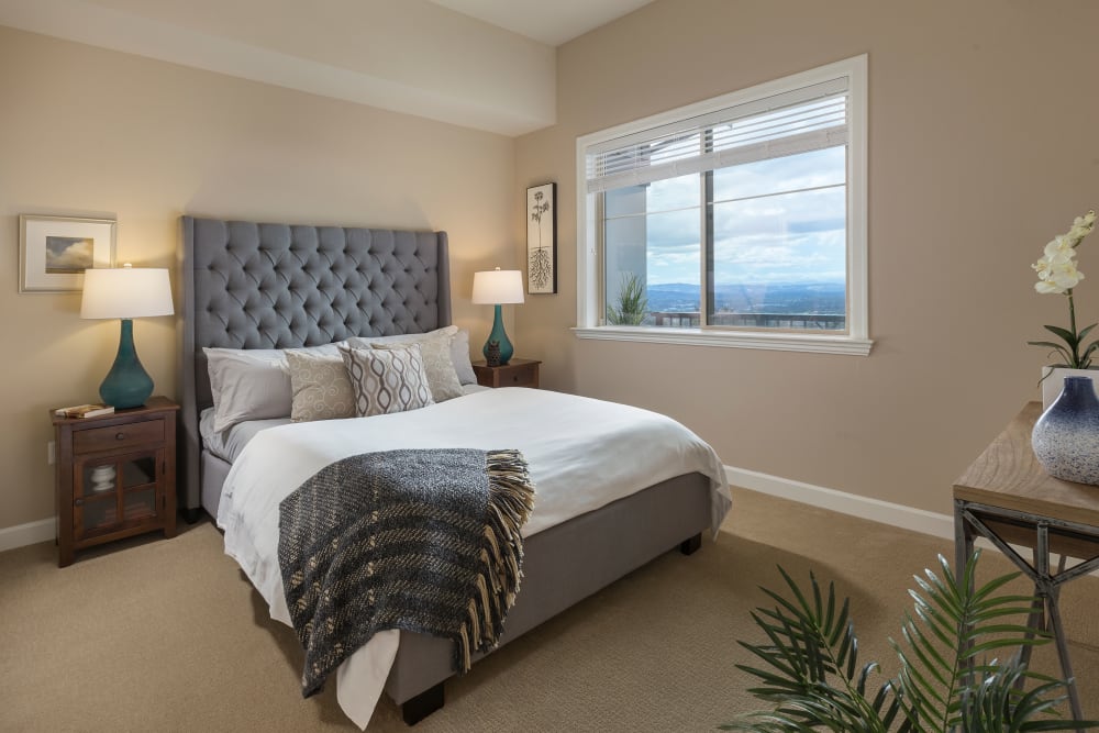 Resident bedroom of Touchmark in the West Hills in Portland, Oregon