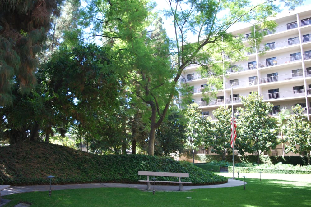 Walking paths at Pasadena Highlands in Pasadena, California