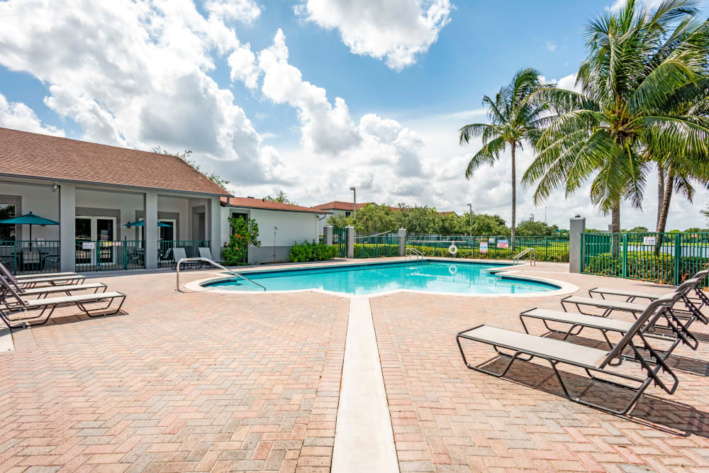 Photos Of Cedar Grove Apartments In Miami Gardens Florida