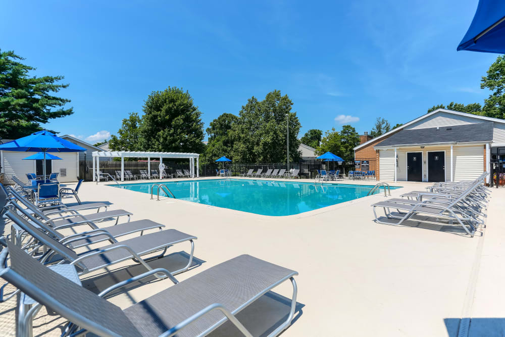 Our Apartments in Nashville, Tennessee offer a Swimming Pool