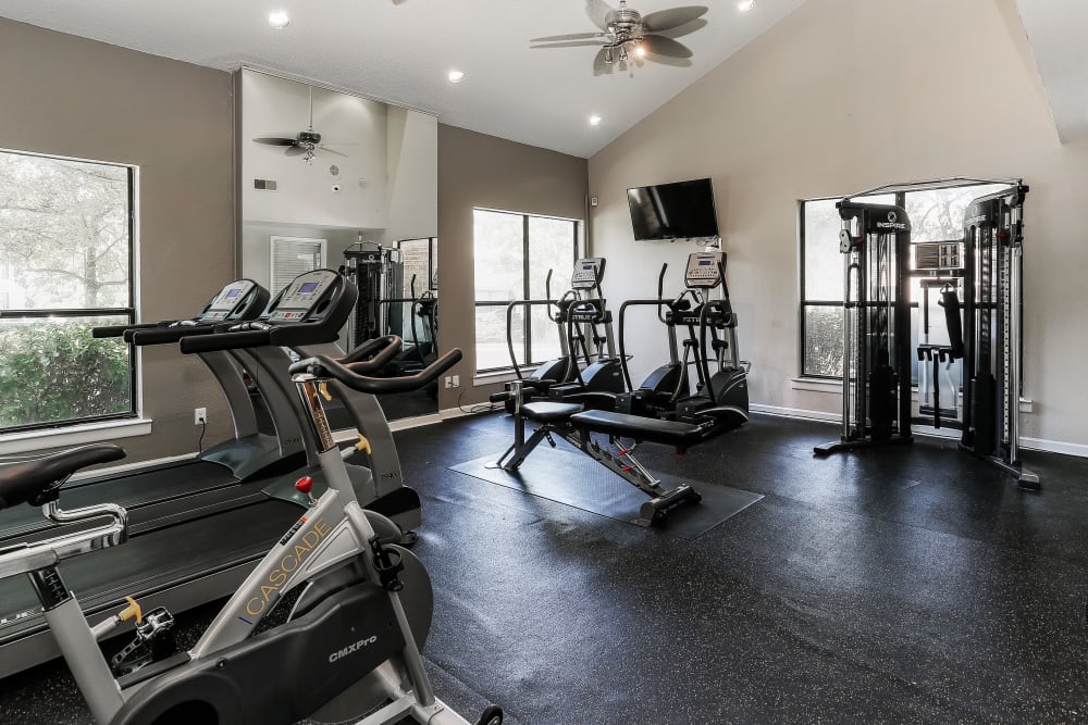 Enjoy Apartments with a Gym at Sheffield Heights Apartment Homes in Nashville, Tennessee