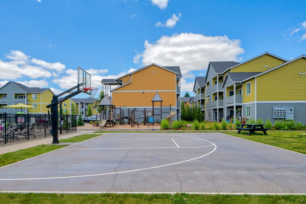 Our Apartments in Vancouver, Washington offer a Basketball Court