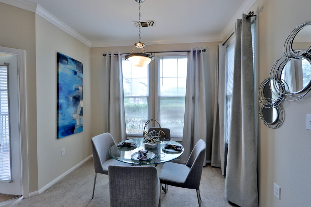 Dining Area at The Village at Potomac Falls Apartment Homes in Sterling, VA