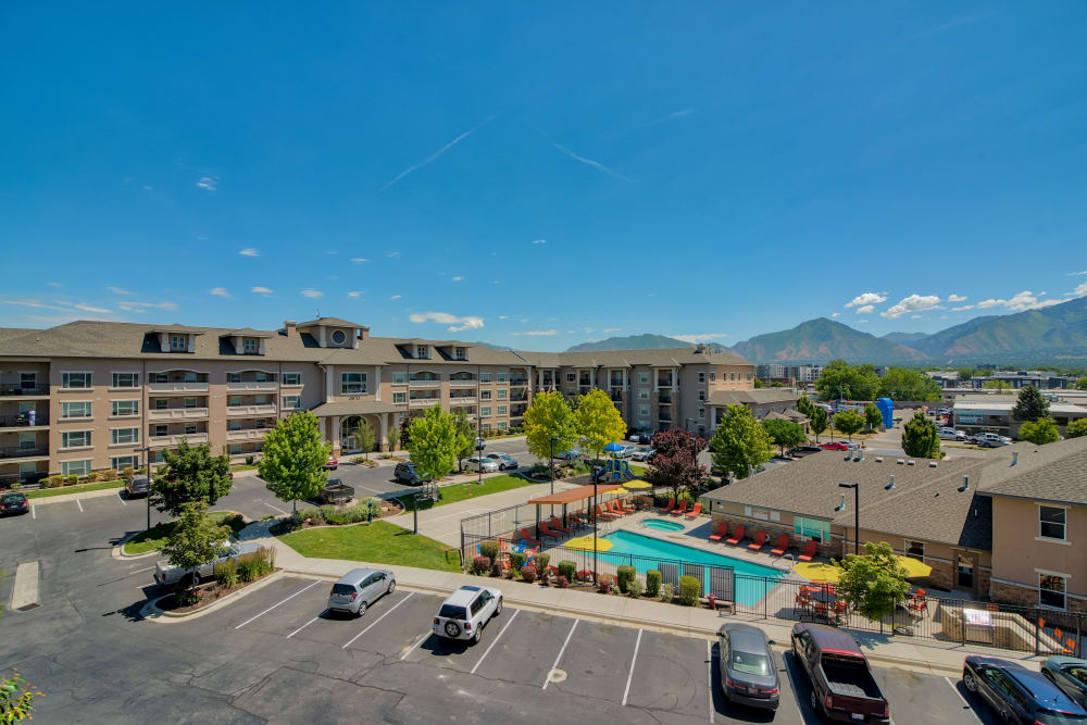 Photos of Meadowbrook Station Apartments in Millcreek Salt Lake City