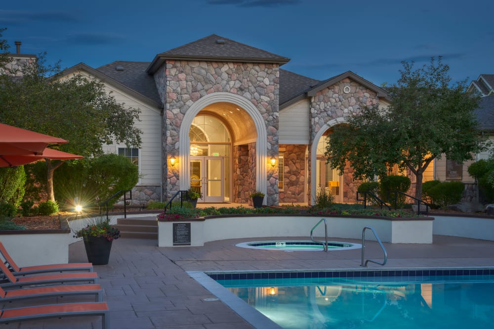Aurora, CO Apartments | Legend Oaks Apartments | 303-720-7017