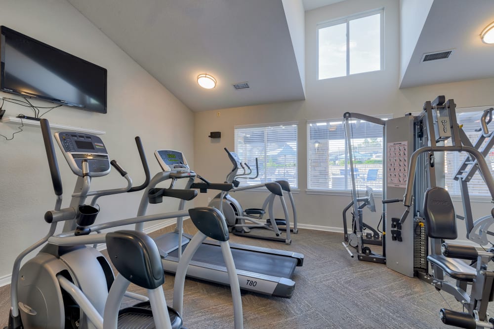 Enjoy Apartments with a Fitness Center at Reserve at Castle Highlands Apartments 