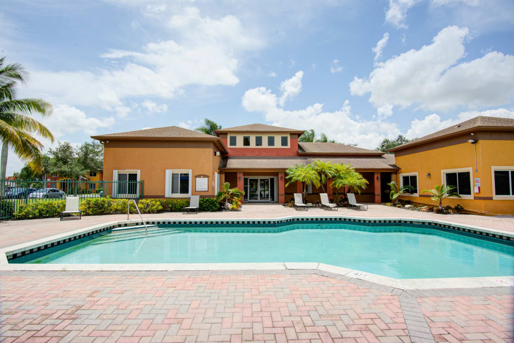 A large swimming pool at Running Brook Apartments in Miami, Florida