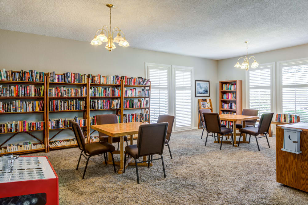 Clubhouse with a library at The Oaks in Elk Grove, California