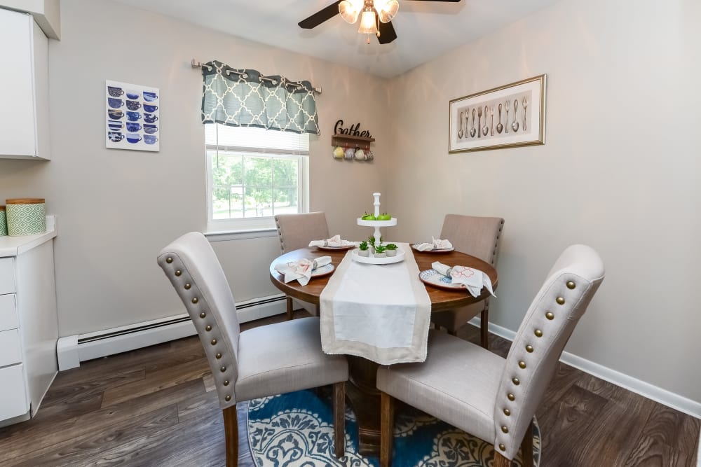 Dining Room at Roberts Mill Apartments & Townhomes in Maple Shade, New Jersey