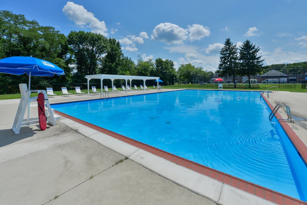 Swimming pool at Roberts Mill Apartments & Townhomes in Maple Shade, New Jersey