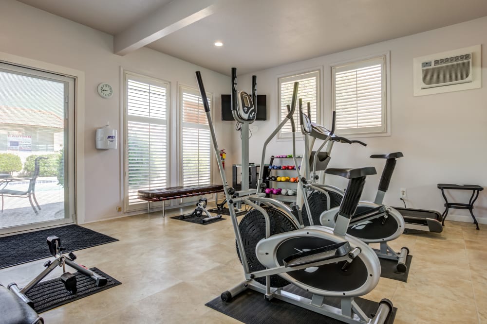 The fitness center at The Oaks in Elk Grove, California