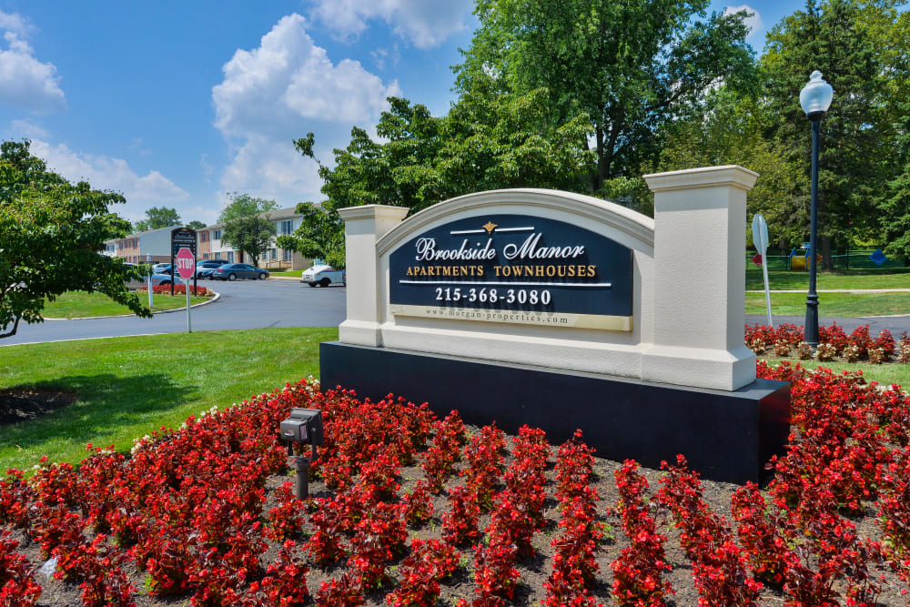 Entryway Signage of Brookside Manor Apartments & Townhomes