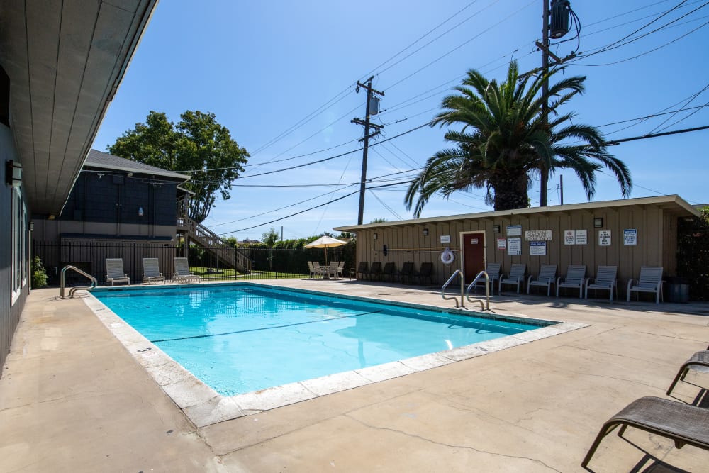 Sunset Village in West Sacramento, California offers a swimming pool