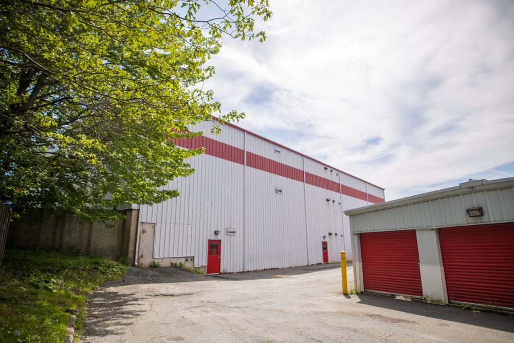 Apple Self Storage - Dartmouth in Dartmouth, Nova Scotia, has wide driveways for your convenience
