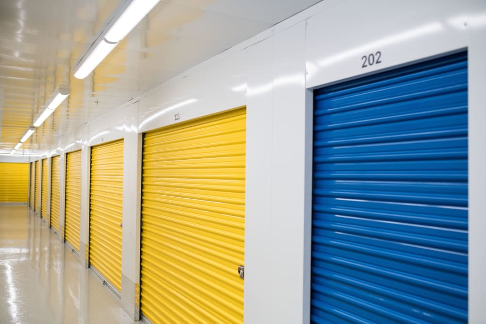 Self Storage Units Parkway Kitchener, ON | National Self ...