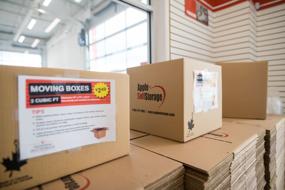 Self Storage Units Parkway Kitchener, ON | National Self ...