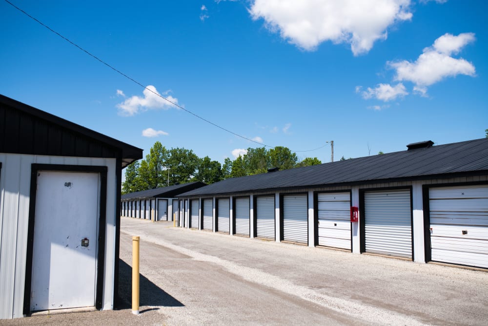 Wide driveways at Bronco Mini Storage in Welland, Ontario