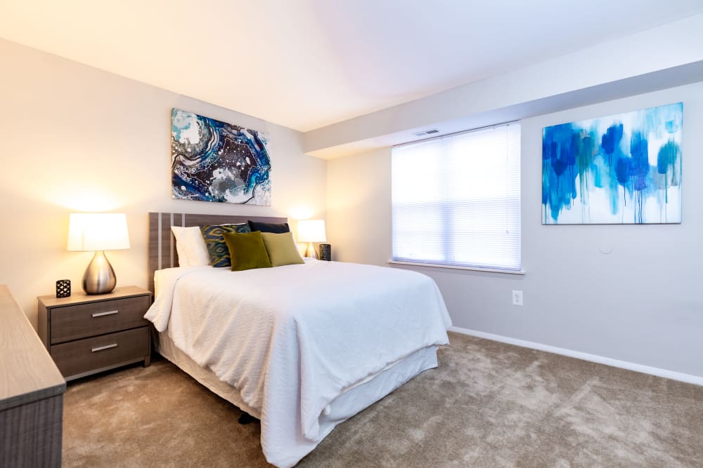 Master bedroom at Eagle Rock at Quiet Waters in Annapolis, Maryland