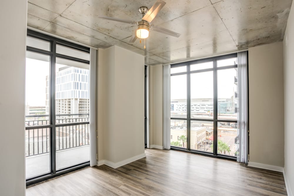 Virtual Tour & Photos of 55 West Apartments in Orlando, FL