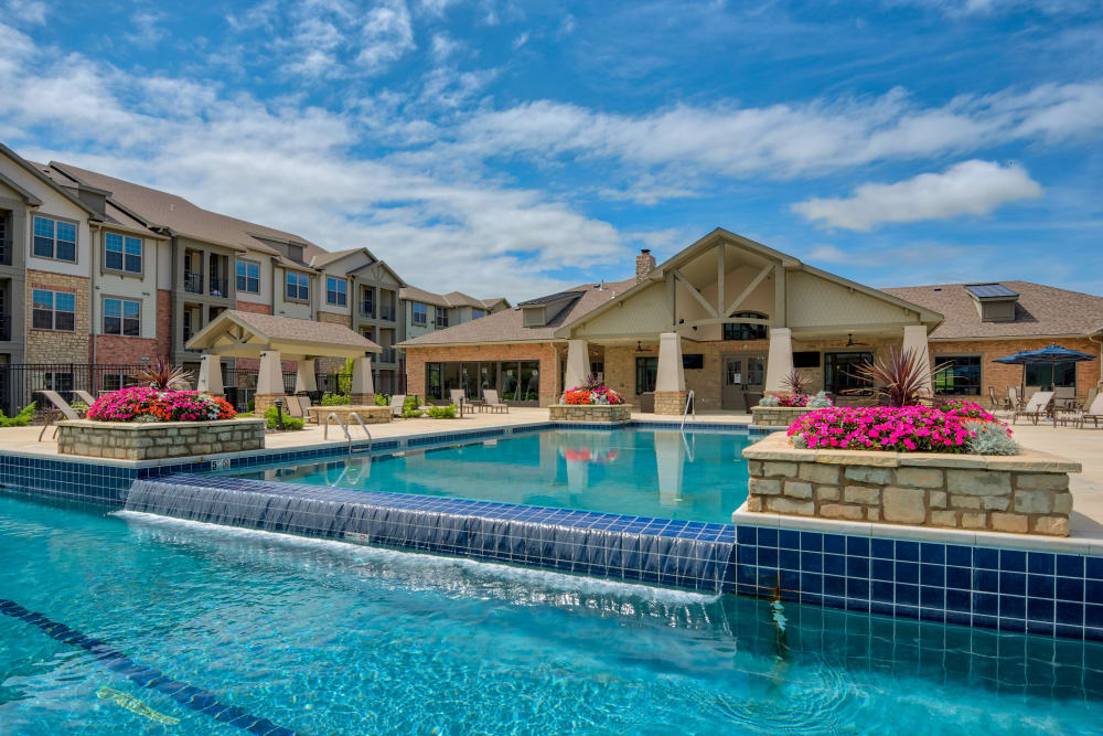 Our Apartments in Overland Park, Kansas offer a Swimming Pool