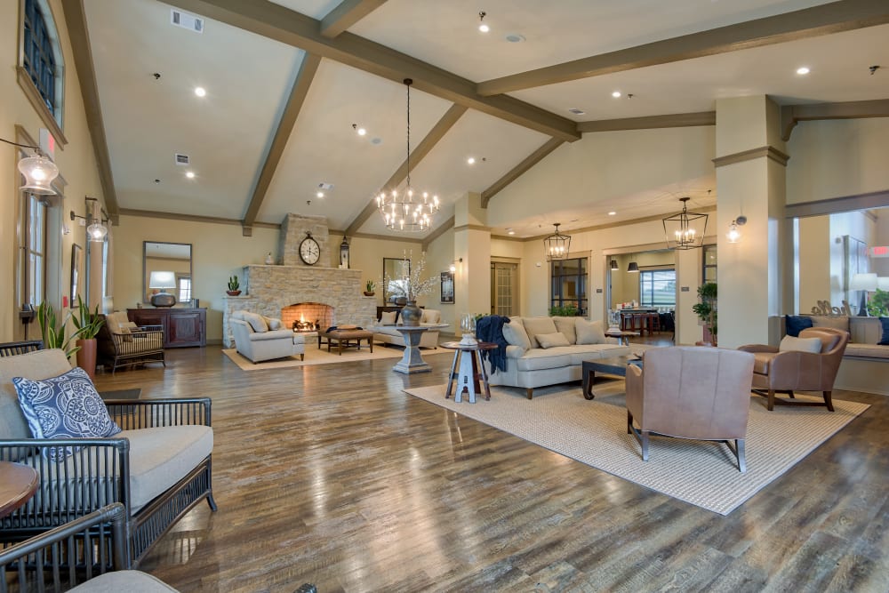 Enjoy Apartments with a Clubhouse at Boulders at Overland Park Apartments 