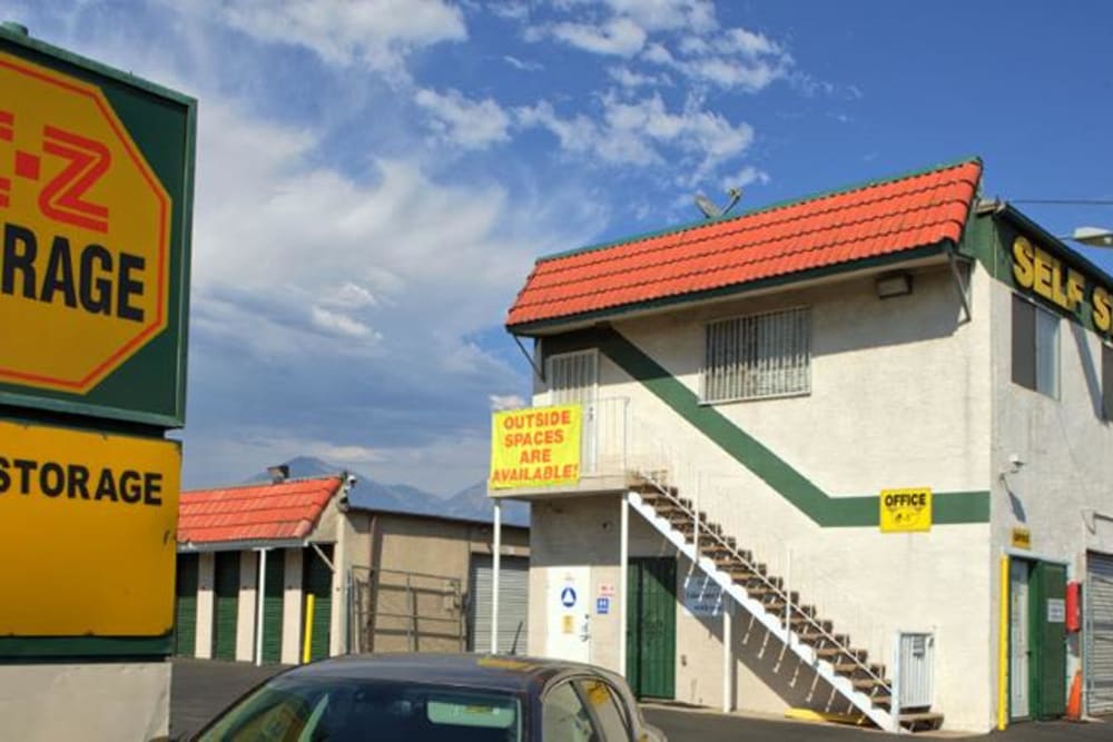 Front entrance to Storage Solutions in Pomona, California