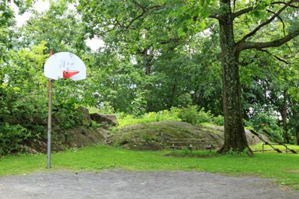 Basketball court near Cortlandt Ridge in Ossining, New York