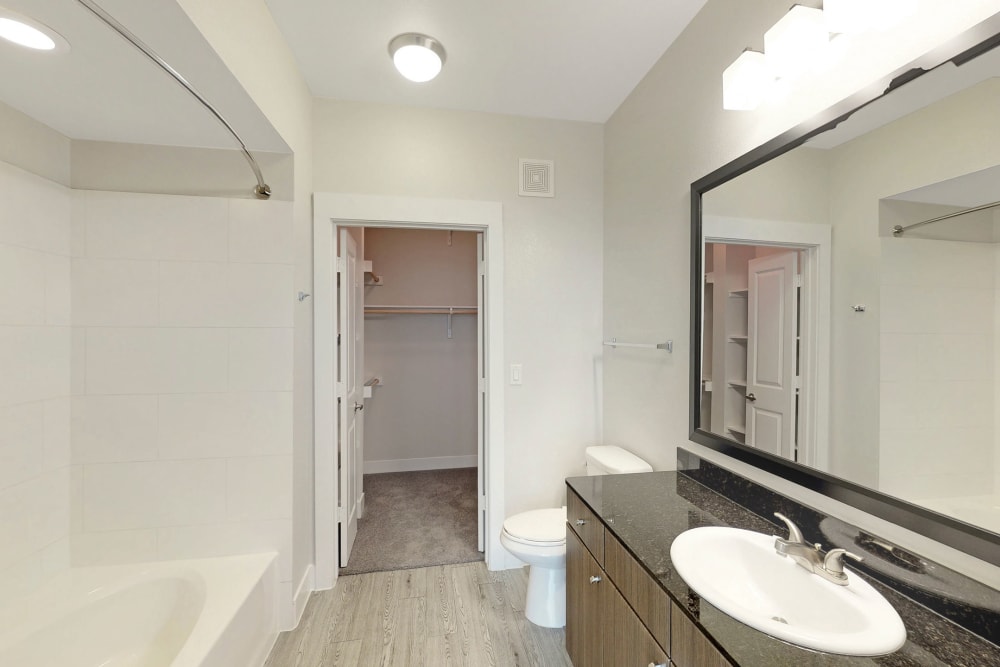Large bathroom at Oaks Trinity in Dallas, Texas