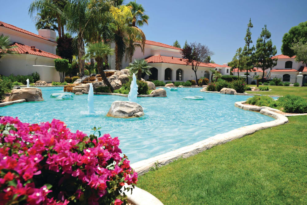 Fountain and waterscape at San Antigua in McCormick Ranch
