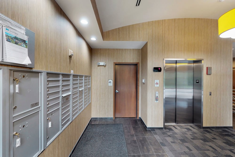 Lobby at Oaks Glen Lake in Minnetonka, Minnesota