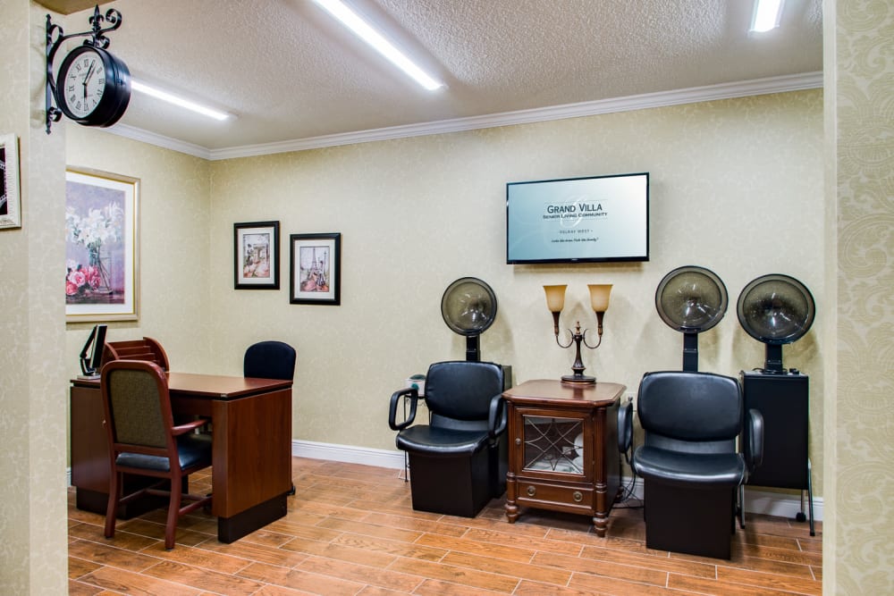 Barbershop and salon at Grand Villa of Delray West in Florida