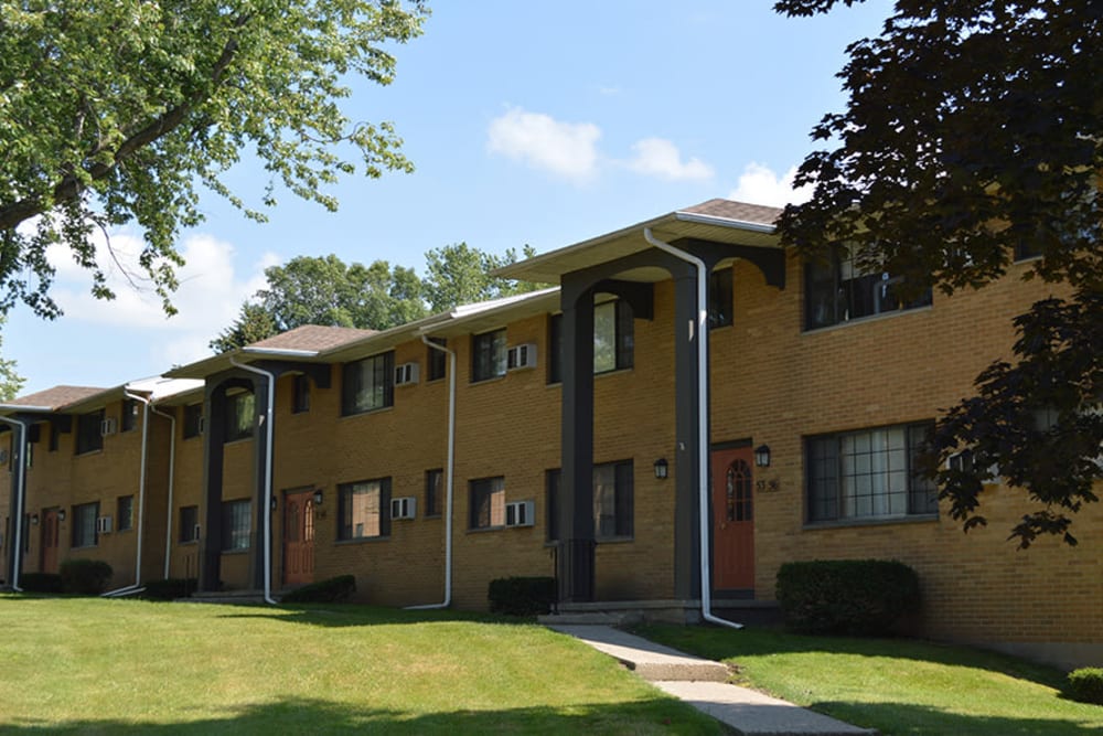Exterior view of Creek Hill Apartments in Webster, New York