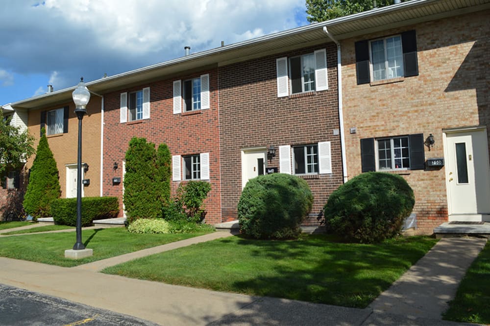 Exterior of Elmwood Terrace Apartments & Townhomes in Rochester, New York