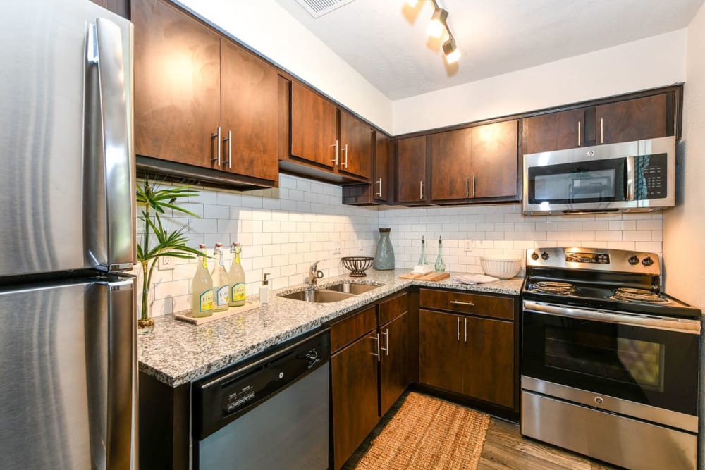 Photos Of The Lodge On The Chattahoochee Apartments