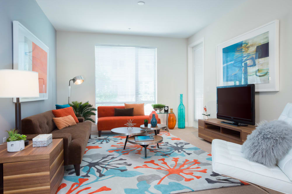 Light and spacious living room at Sofi Riverview Park in San Jose, California