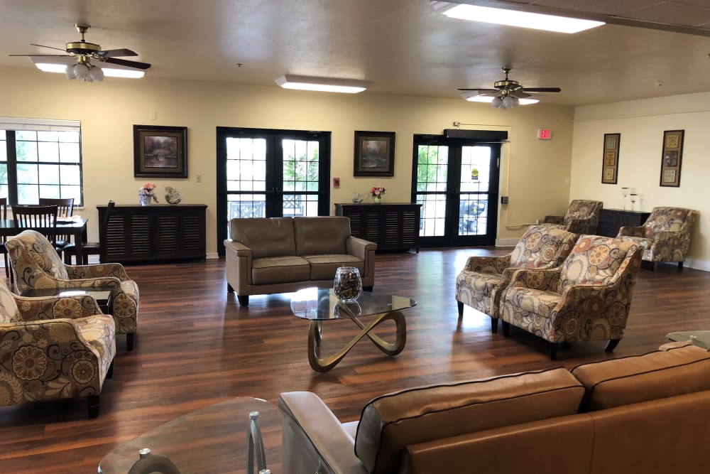 Elegant decor in a community area at Bayside Terrace in Pinellas Park, Florida