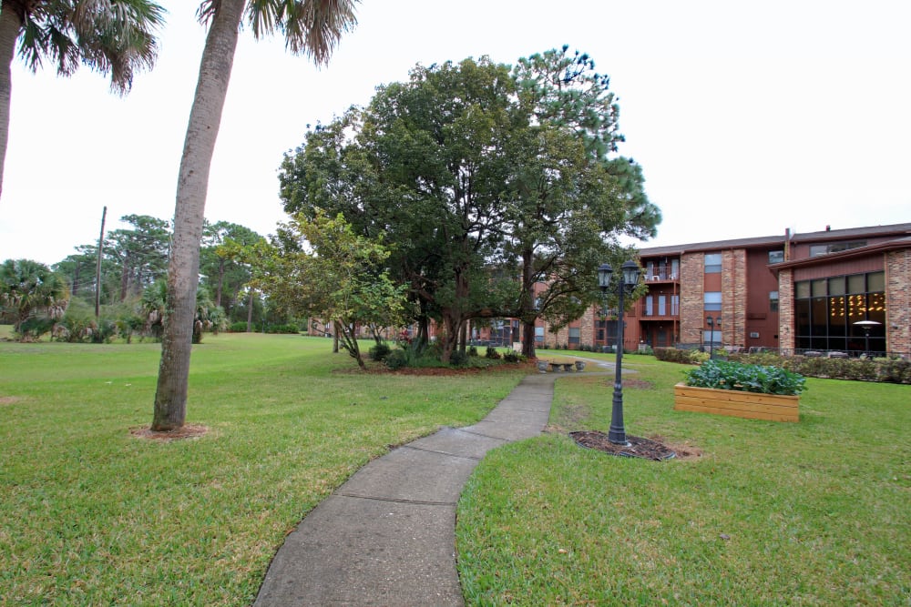 Walking trails at Renaissance Retirement Center in Sanford, Florida