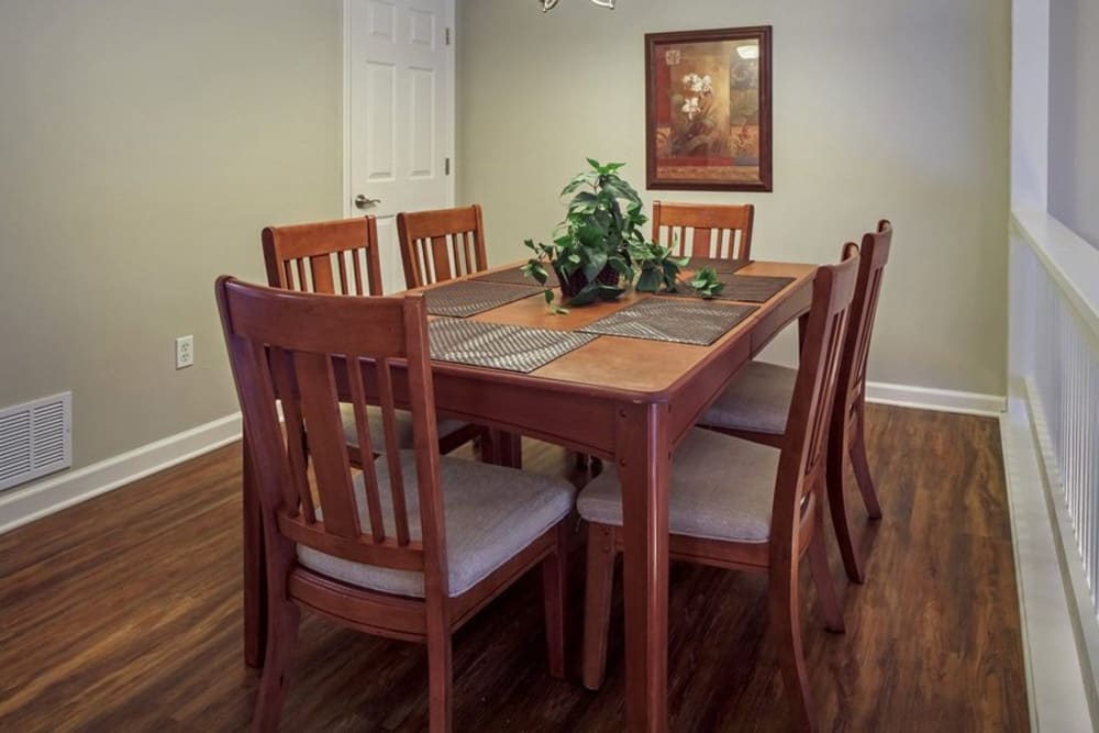 Dining area at Nineteen North Apartments in Pittsburgh, Pennsylvania
