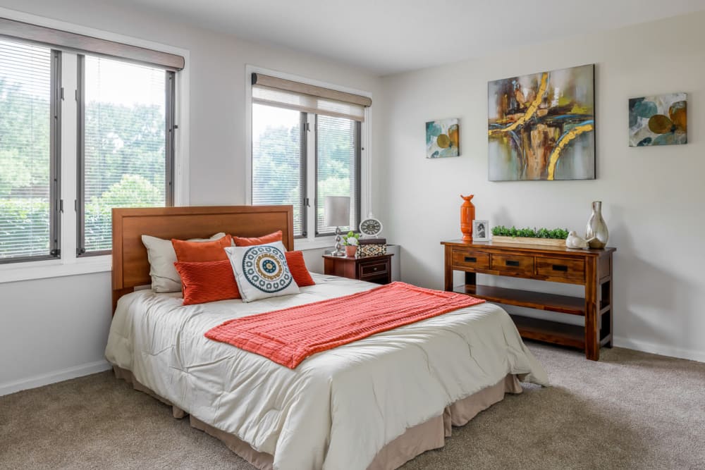 Bedroom at Ramsey Village Continuing Care in Des Moines, Iowa