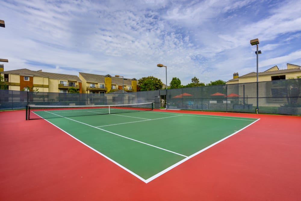 Very well-maintained onsite tennis court at Sofi Irvine in Irvine, California